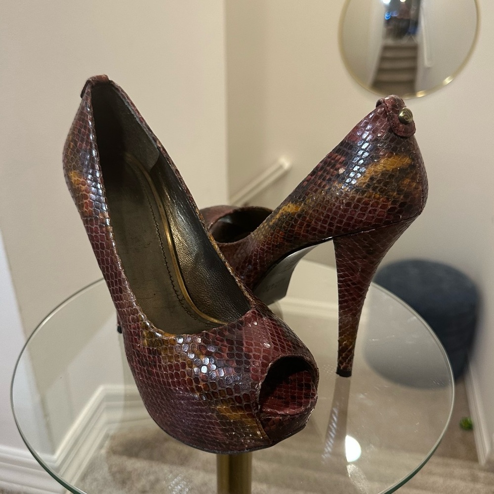 Stuart Weitzman Python Snakeskin Peep Toe Heel in Burgundy
